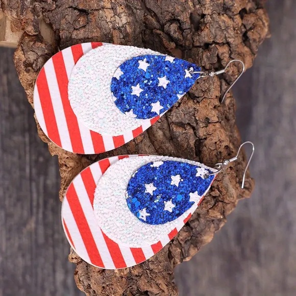 Sparkly American Tear Drop Earrings USA Patriotic 4th of July faux leather NWT - Picture 5 of 5